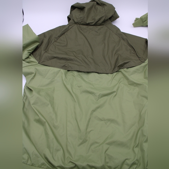 NWT Nike Men’s Track Suit Set Jacket & Joggers Size L - Picture 9 of 15